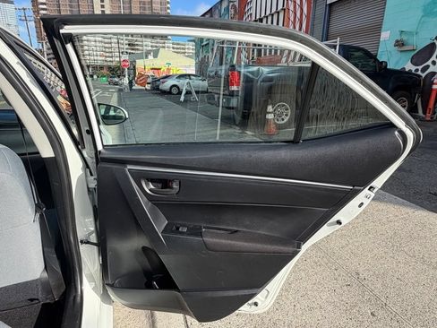 Used 2014 Toyota Corolla LE FWD image 15