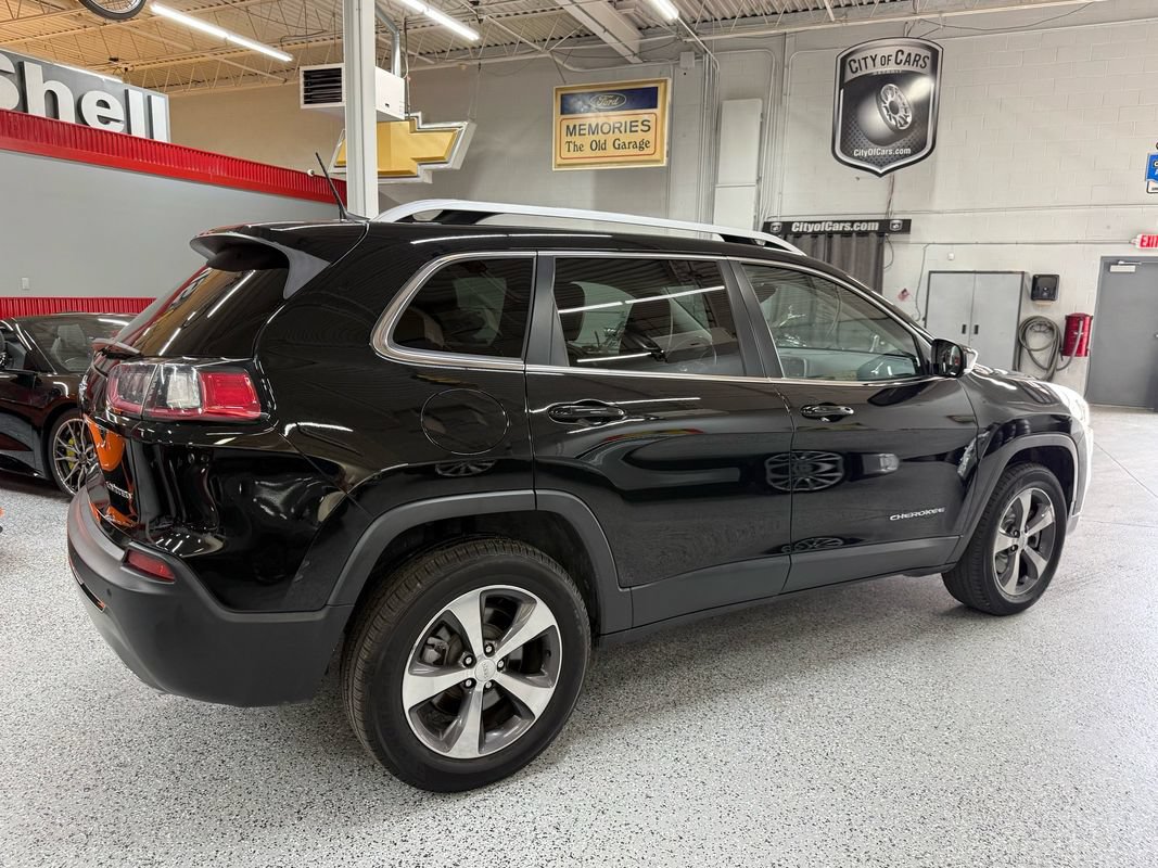 Used 2020 Jeep Cherokee Limited AWD/4WD image 5