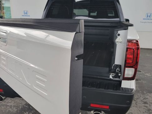 New 2026 Honda Ridgeline Black Edition image 45