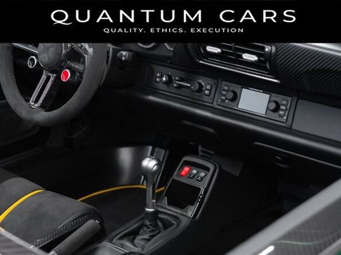 Used 1995 Porsche 911 Carrera RWD image 17