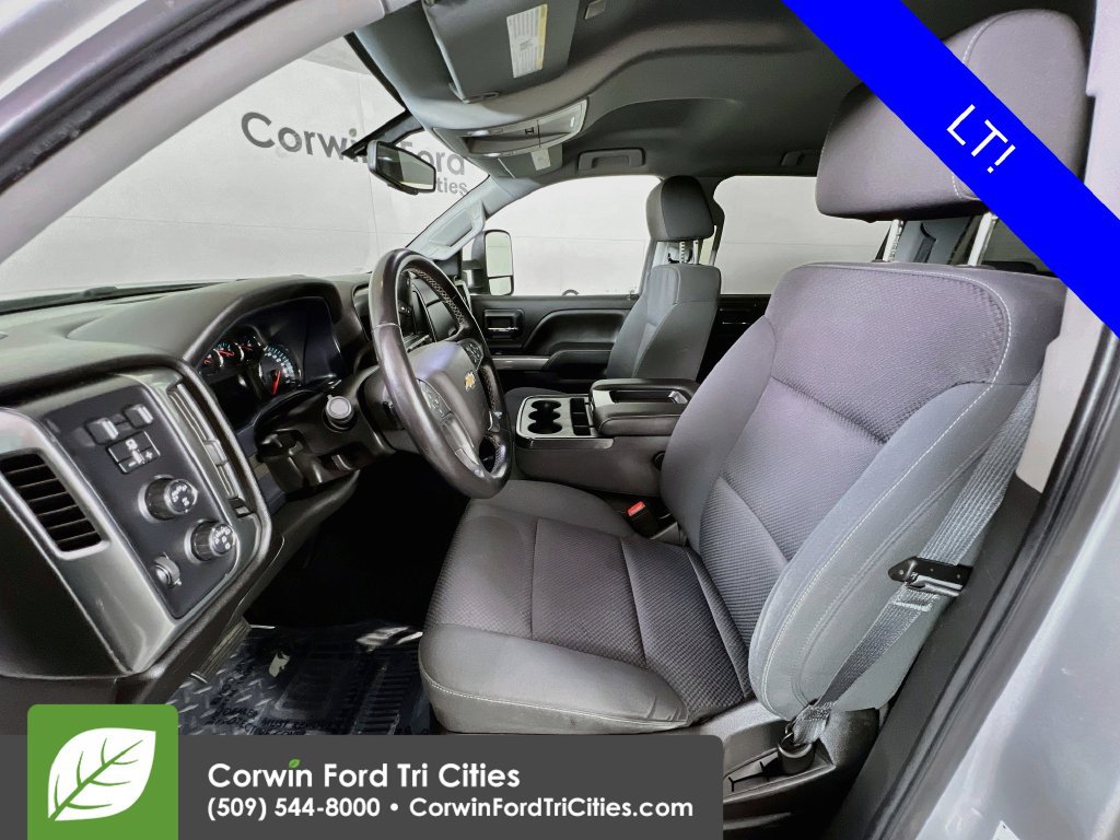 Used 2018 Chevrolet Silverado 1500 LT w/ All Star Edition AWD/4WD image 22