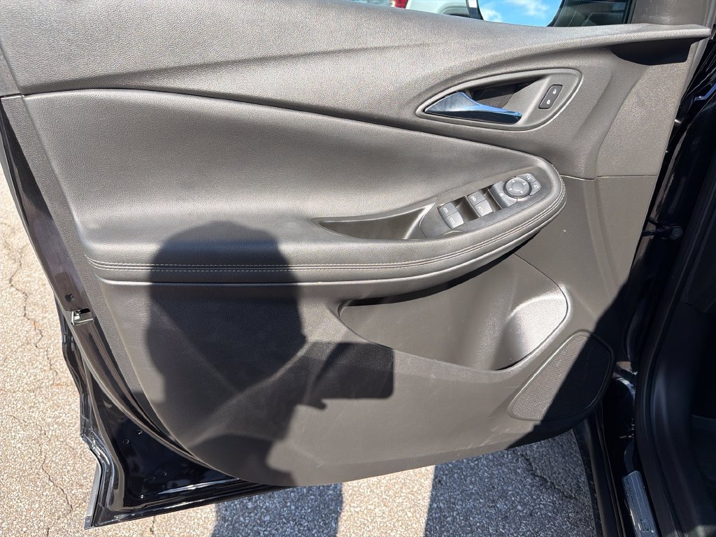 Certified 2023 Buick Encore GX Preferred FWD image 12