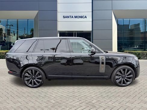 New 2026 Land Rover Range Rover SV image 4