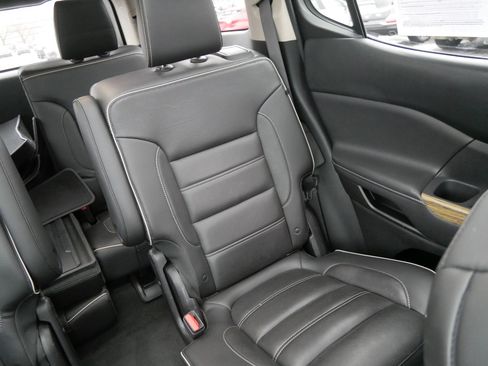 Used 2018 GMC Acadia Denali w/ Technology Package image 14