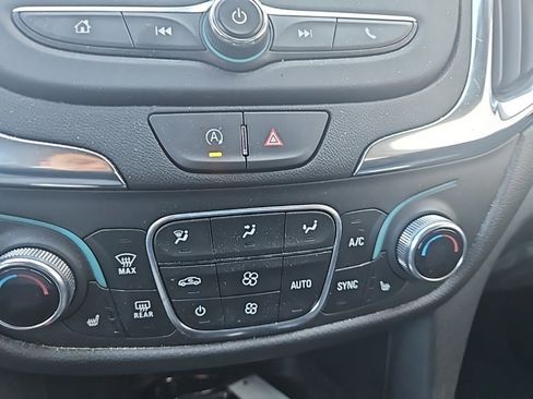 Used 2023 Chevrolet Equinox LT image 11