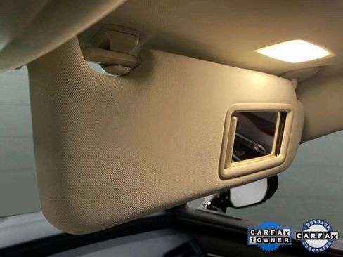 Used 2023 Lexus ES 300h w/ Premium Package image 57