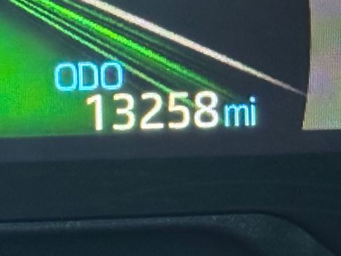 Used 2025 Toyota RAV4 XLE image 42