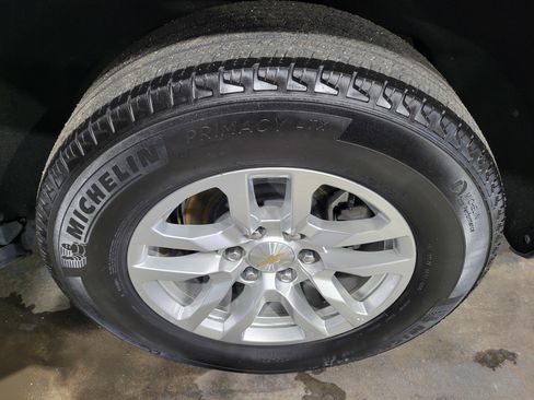 Certified 2024 Chevrolet Tahoe LS RWD image 37