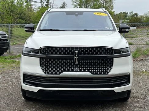 New 2025 Lincoln Navigator Reserve AWD/4WD image 30