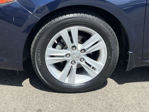 Used 2013 Acura ILX Hybrid w/ Technology Package image 13