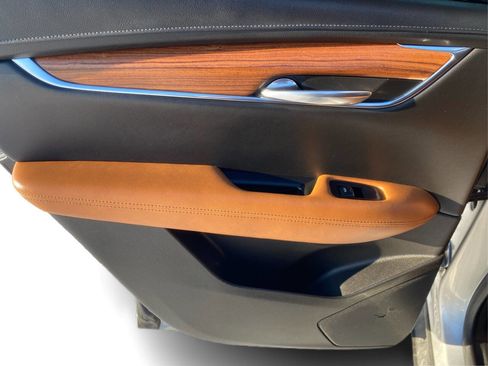 Used 2020 Cadillac XT5 Premium Luxury image 21