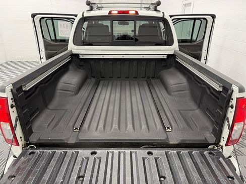 Used 2014 Nissan Frontier PRO-4X AWD/4WD image 24