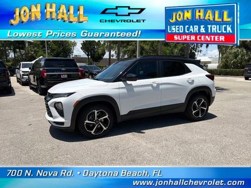 Used 2023 Chevrolet TrailBlazer RS w/ Convenience Package FWD image 3