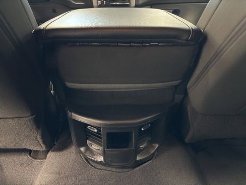 Used 2024 RAM 2500 Big Horn w/ Bed Utility Group image 30