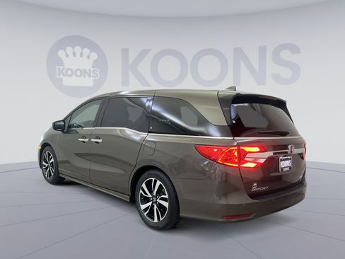Used 2018 Honda Odyssey Elite image 4