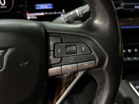 Used 2021 Cadillac Escalade Luxury RWD image 34