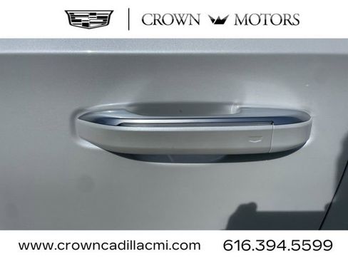 New 2025 Cadillac Escalade ESV Premium Luxury w/ Touring Package image 6