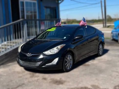 Used 2014 Hyundai Elantra SE w/ Option Group 02 FWD image 1