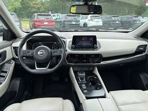 Used 2023 Nissan Rogue SL FWD image 23