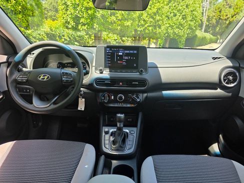 Used 2022 Hyundai Kona SE w/ Cargo Package FWD image 13
