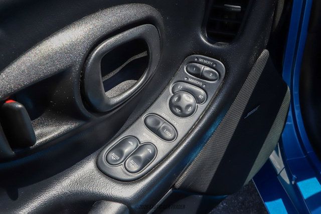 Used 1998 Chevrolet Corvette Coupe w/ Roof Pkg RWD image 56