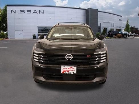 New 2026 Nissan Kicks SR w/ Cold Weather Package FWD image 5