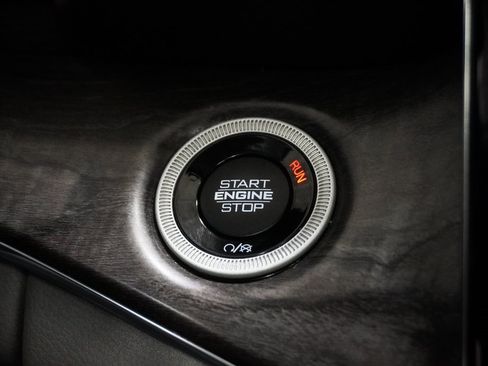 Certified 2022 Jeep Grand Cherokee L Overland w/ MOPAR Finishing Package image 27