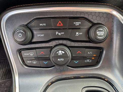 Used 2018 Dodge Challenger SXT Plus image 31