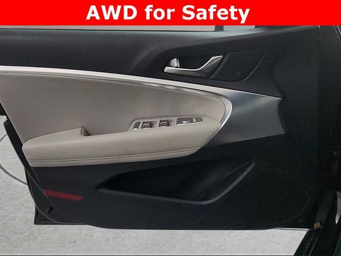 Used 2022 Genesis G70 2.0T image 19