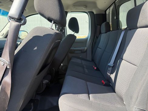 Used 2012 Chevrolet Silverado 1500 W/T image 11