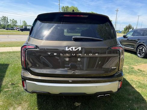 Used 2023 Kia Telluride SX Prestige AWD/4WD image 4