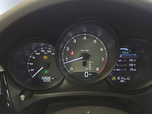 Used 2022 Porsche Macan S image 5