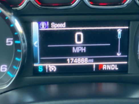 Used 2018 Chevrolet Silverado 1500 LT w/ All Star Edition AWD/4WD image 20