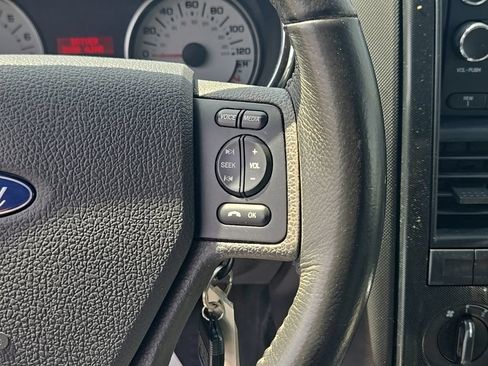 Used 2008 Ford Explorer Sport Trac Limited AWD/4WD image 17