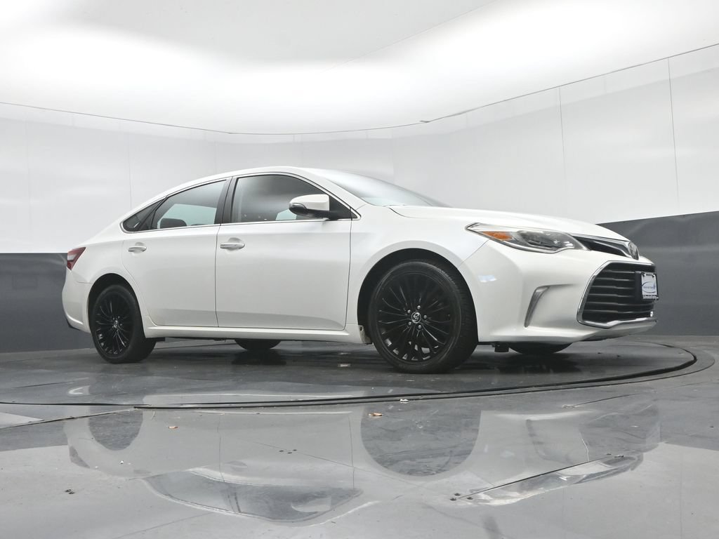Used 2016 Toyota Avalon Limited w/ Toyota Safety Sense Package FWD image 53