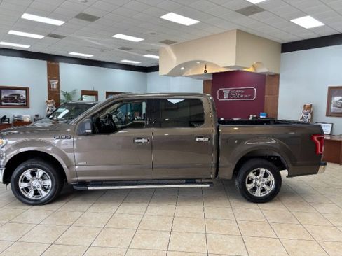 Used 2016 Ford F150 XLT w/ Equipment Group 302A Luxury image 6