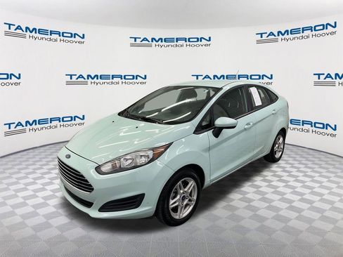 Used 2019 Ford Fiesta SE FWD image 1
