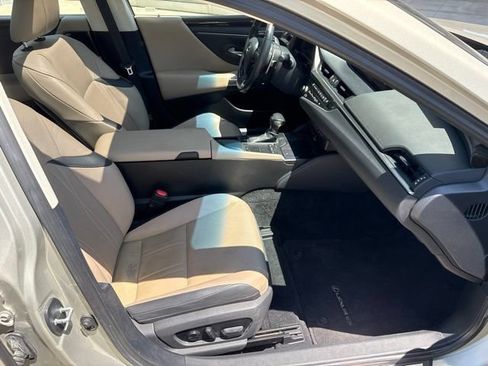 Used 2020 Lexus ES 350 w/ Luxury Package FWD image 33
