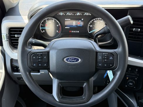 Used 2023 Ford F250 XLT w/ FX4 Off-Road Package AWD/4WD image 17