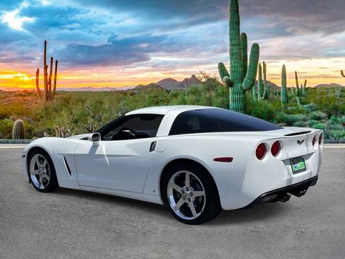 Used 2007 Chevrolet Corvette Coupe w/ Preferred Equipment Group RWD image 5