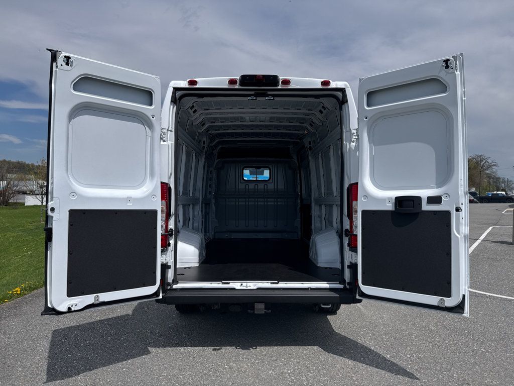 New 2026 RAM ProMaster 3500 FWD image 11