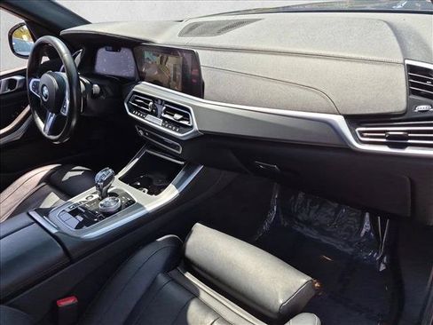 Used 2022 BMW X5 sDrive40i w/ M Sport Package RWD image 24