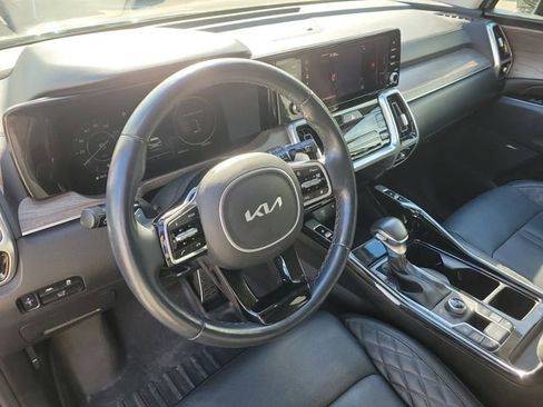Used 2023 Kia Sorento SX Prestige image 23
