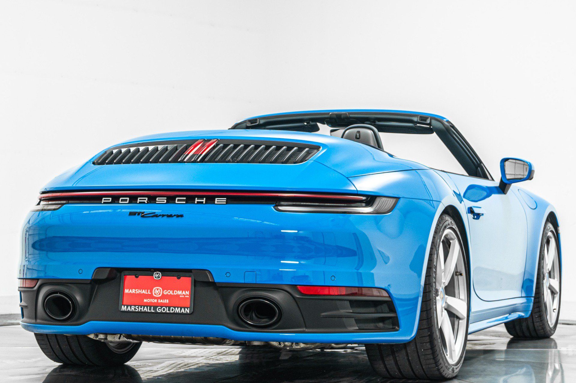 Used 2023 Porsche 911 Carrera image 9