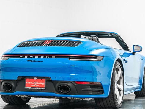 Used 2023 Porsche 911 Carrera image 9