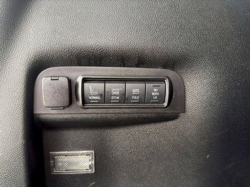 Used 2019 Ford Explorer Platinum AWD/4WD image 42