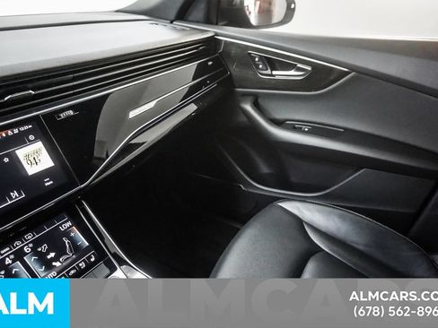 Used 2021 Audi Q8 AWD/4WD image 41