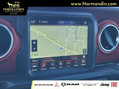 Used 2021 Jeep Wrangler Unlimited Rubicon w/ Xtreme Recon 35" Tire Package AWD/4WD image 9
