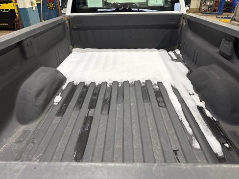 Used 2017 GMC Sierra 3500 4x4 Regular Cab image 9