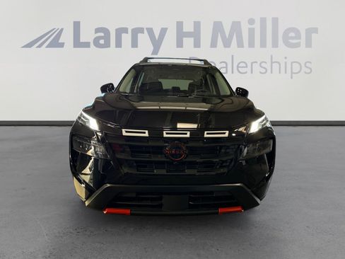 New 2026 Nissan Rogue SV image 8